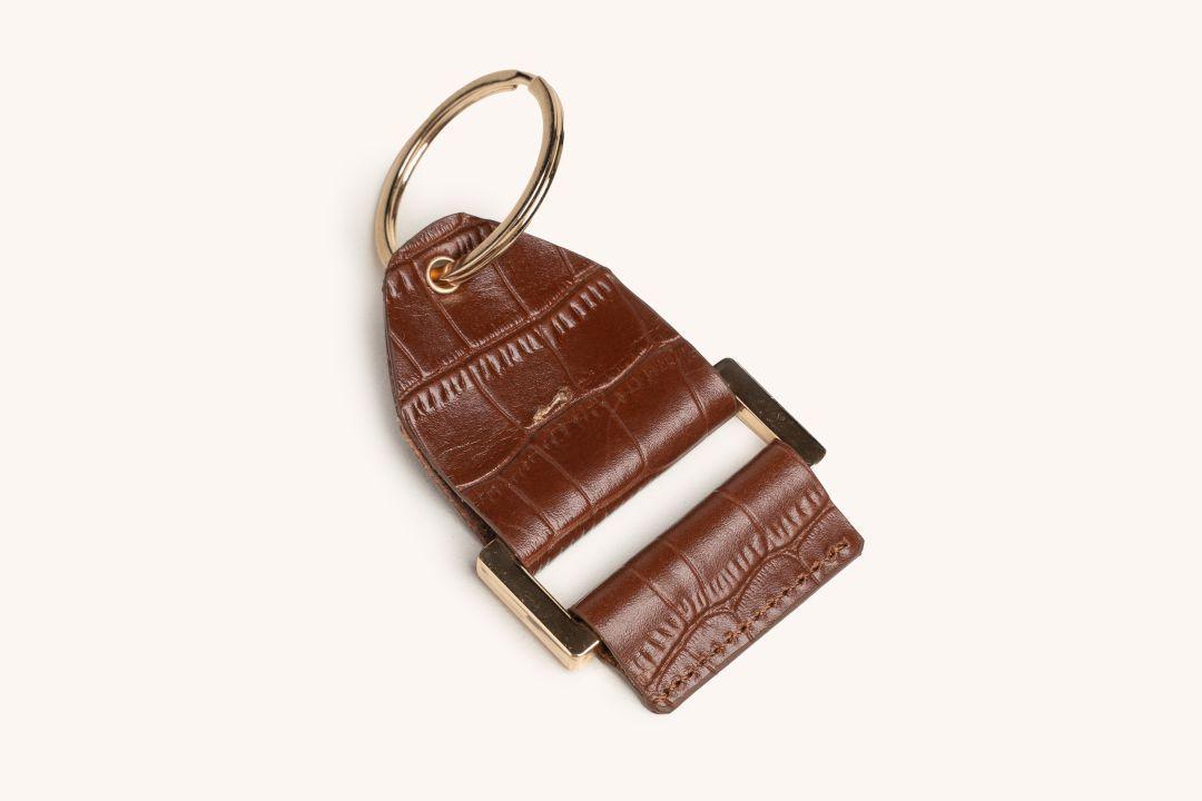 LOGO KEY CHAIN KC454 TAN